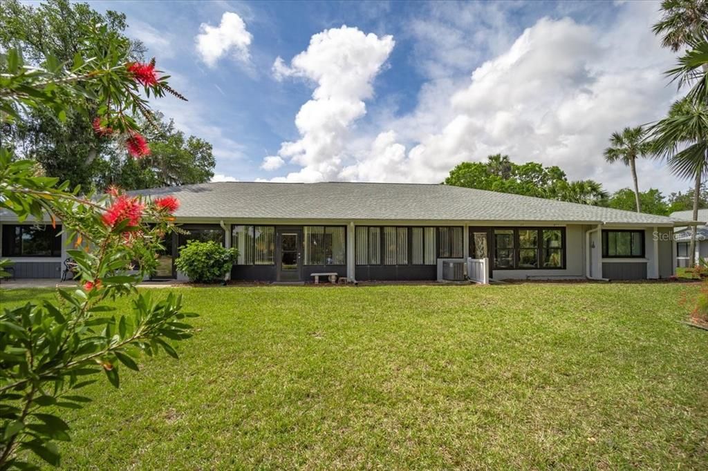 For Sale: $269,000 (2 beds, 2 baths, 1269 Square Feet)