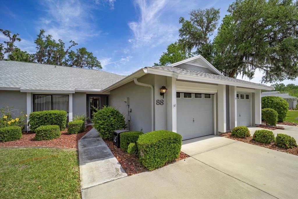 For Sale: $269,000 (2 beds, 2 baths, 1269 Square Feet)