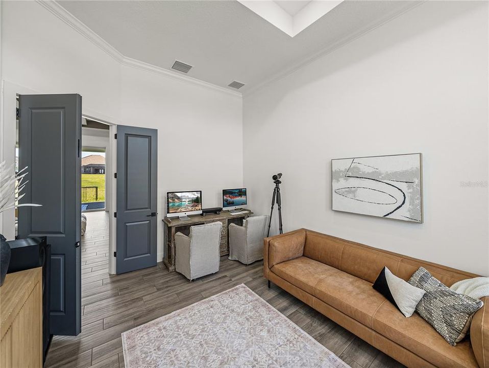 For Sale: $1,399,000 (3 beds, 3 baths, 3201 Square Feet)