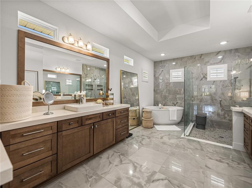 For Sale: $1,399,000 (3 beds, 3 baths, 3201 Square Feet)