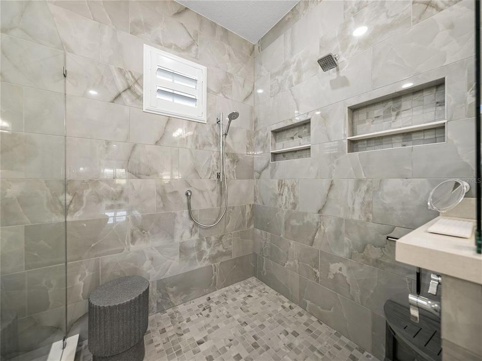 For Sale: $1,399,000 (3 beds, 3 baths, 3201 Square Feet)