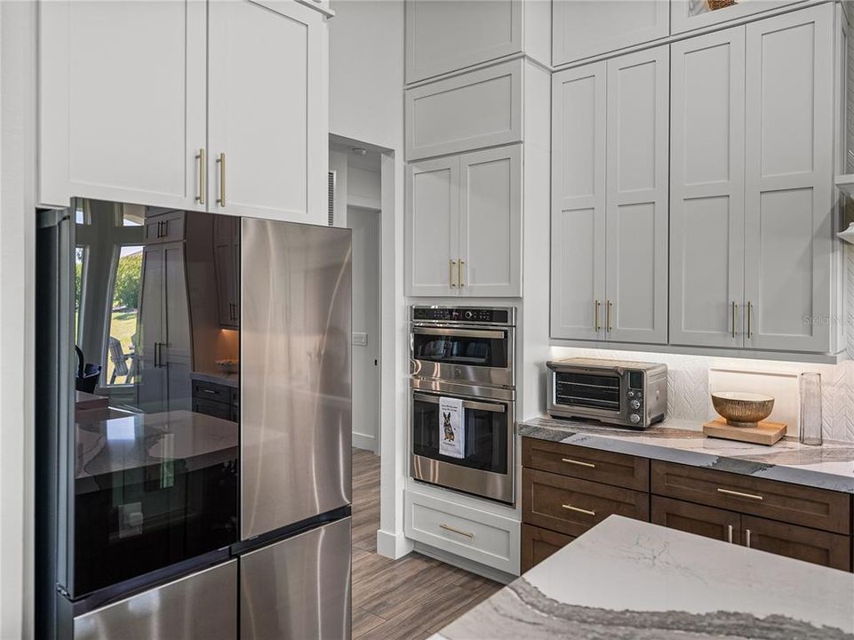 For Sale: $1,399,000 (3 beds, 3 baths, 3201 Square Feet)