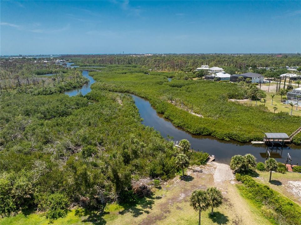 合同活跃: $98,900 (0.12 acres)