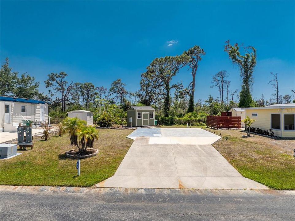 合同活跃: $98,900 (0.12 acres)