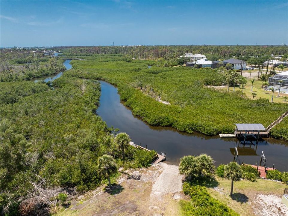 合同活跃: $98,900 (0.12 acres)