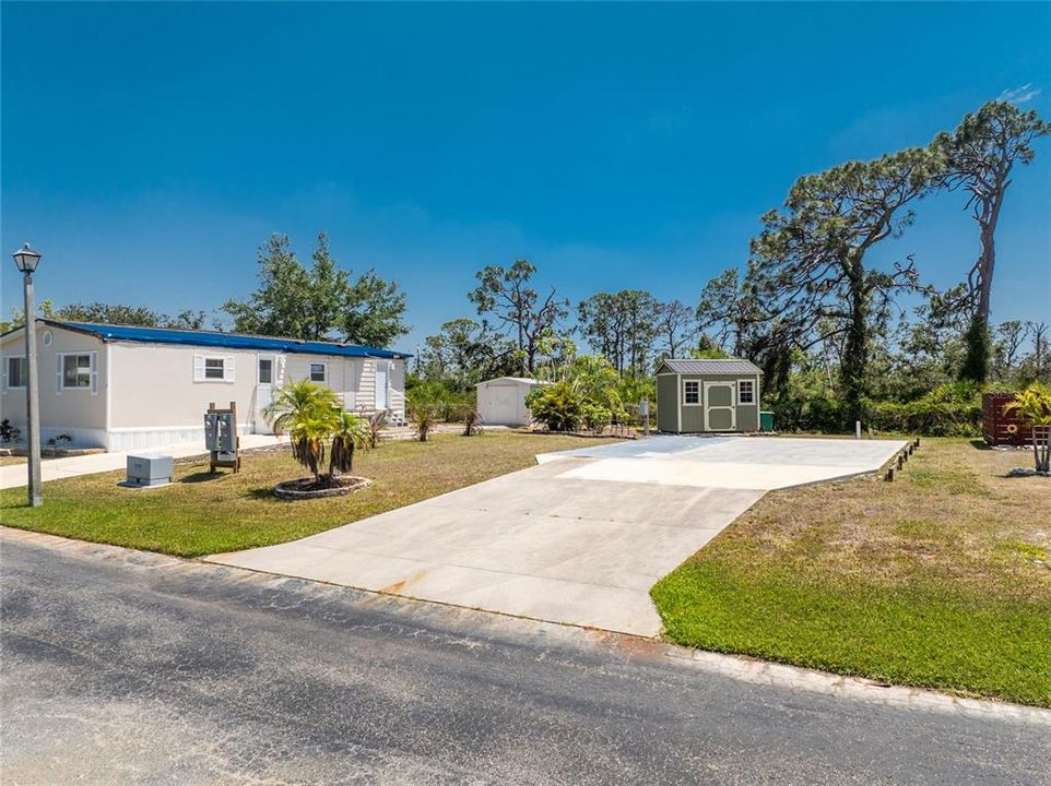 合同活跃: $98,900 (0.12 acres)