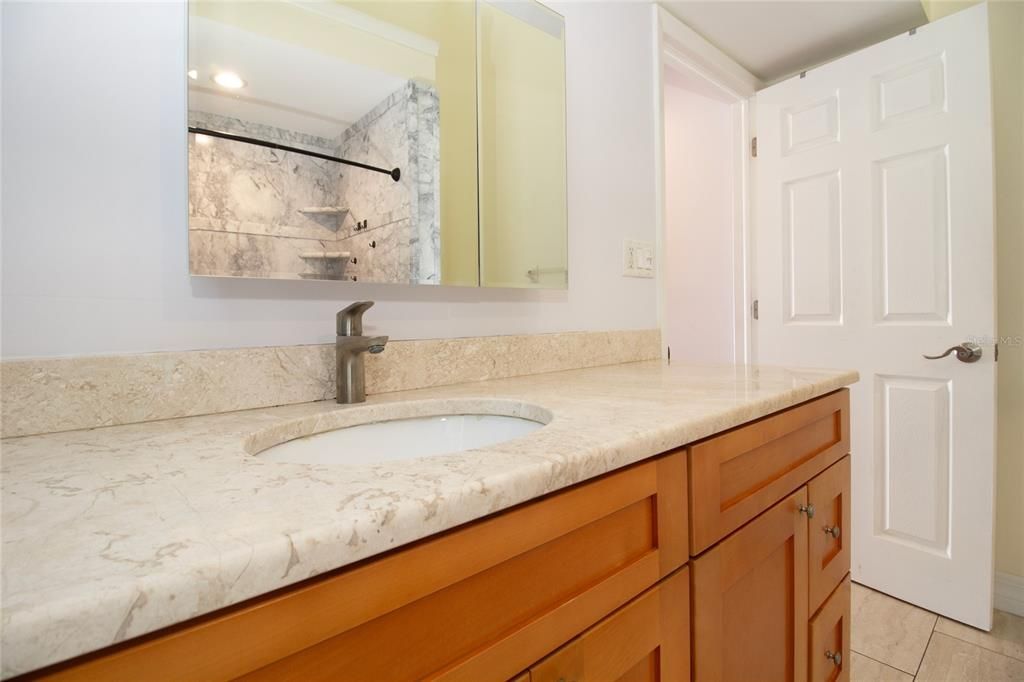 En Venta: $639,000 (2 camas, 2 baños, 1450 Pies cuadrados)