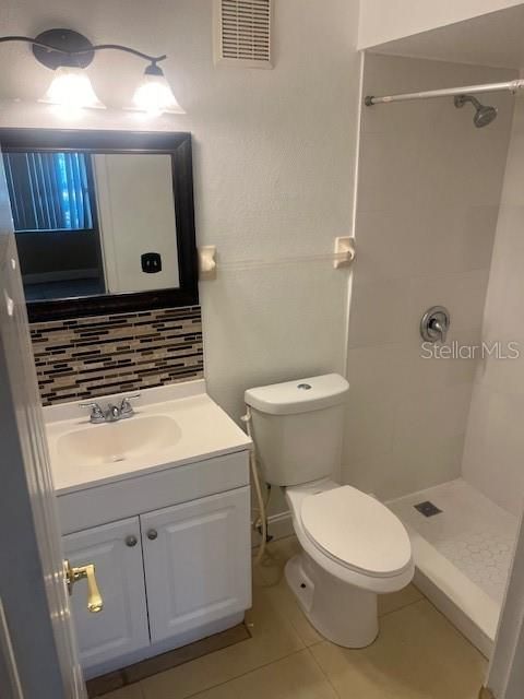 For Sale: $185,000 (2 beds, 2 baths, 905 Square Feet)