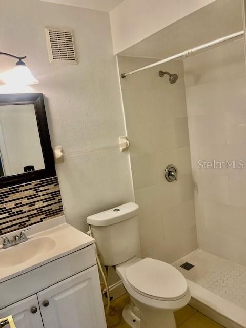 For Sale: $185,000 (2 beds, 2 baths, 905 Square Feet)