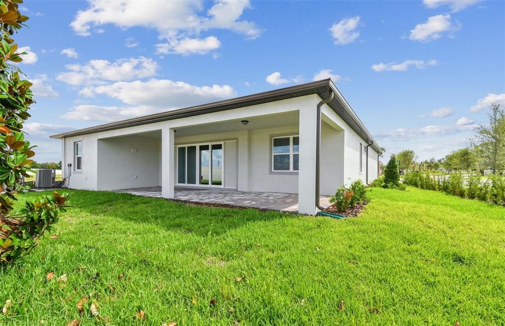 合同活跃: $693,580 (5 贝兹, 4 浴室, 3295 平方英尺)