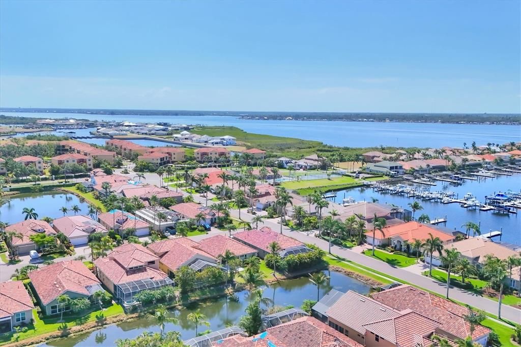 Active With Contract: $564,000 (3 beds, 2 baths, 1740 Square Feet)
