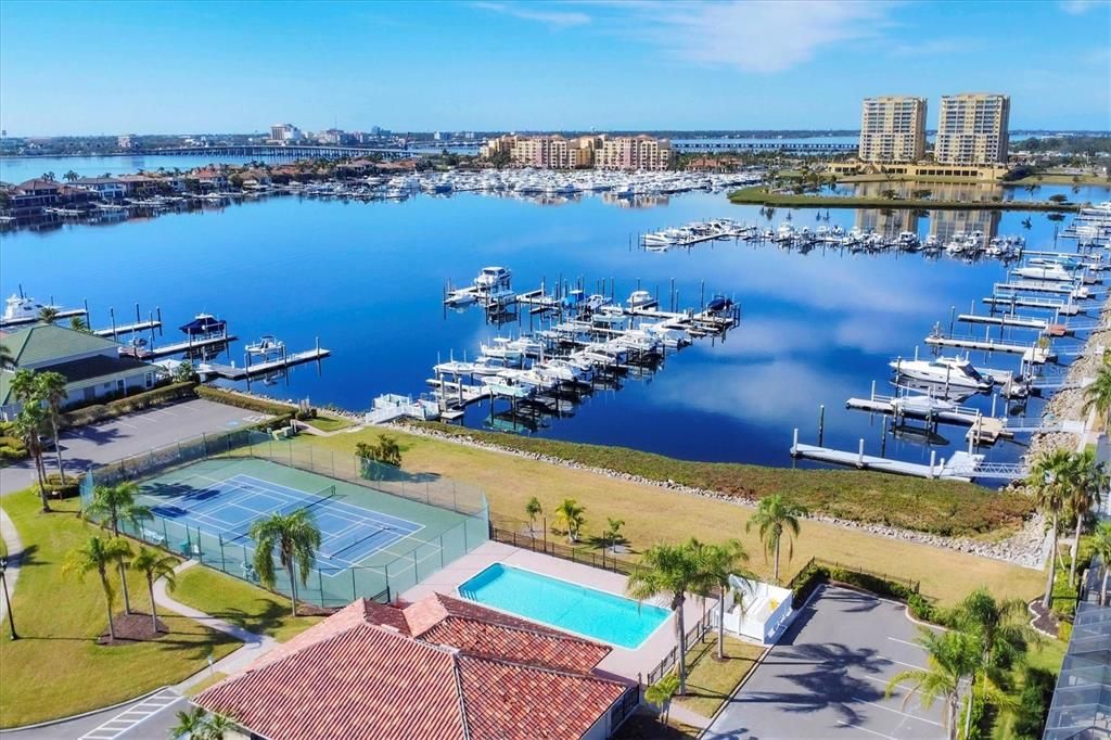 Active With Contract: $564,000 (3 beds, 2 baths, 1740 Square Feet)