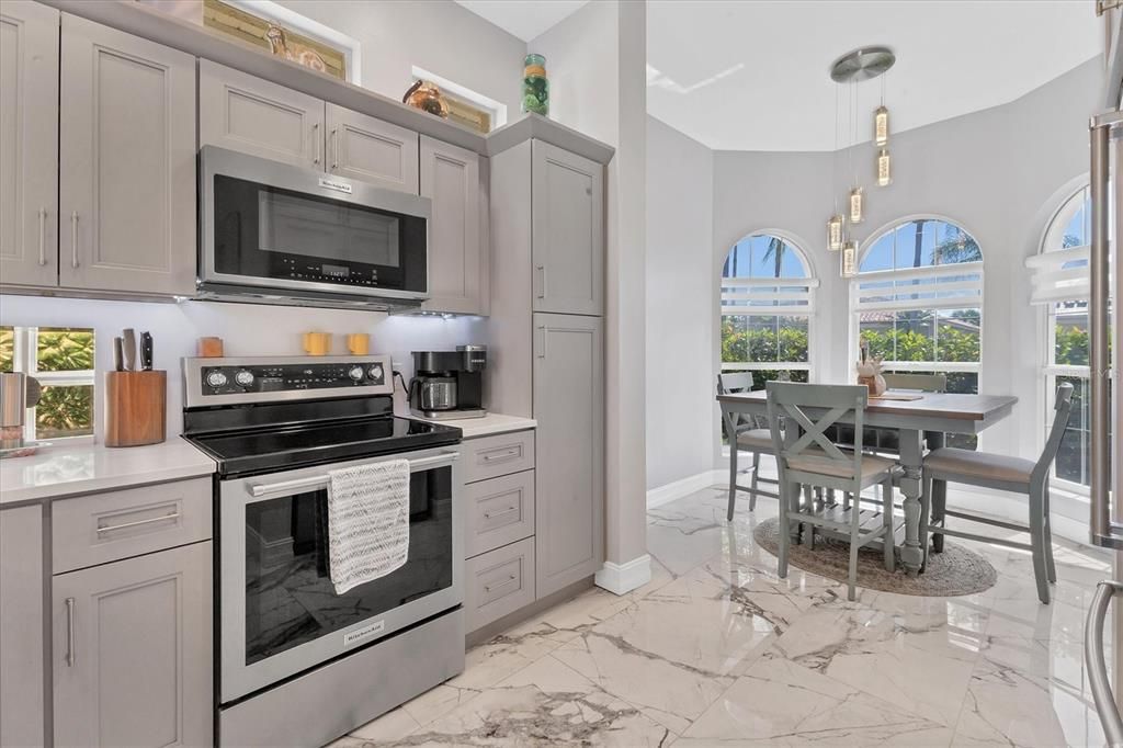 Active With Contract: $564,000 (3 beds, 2 baths, 1740 Square Feet)