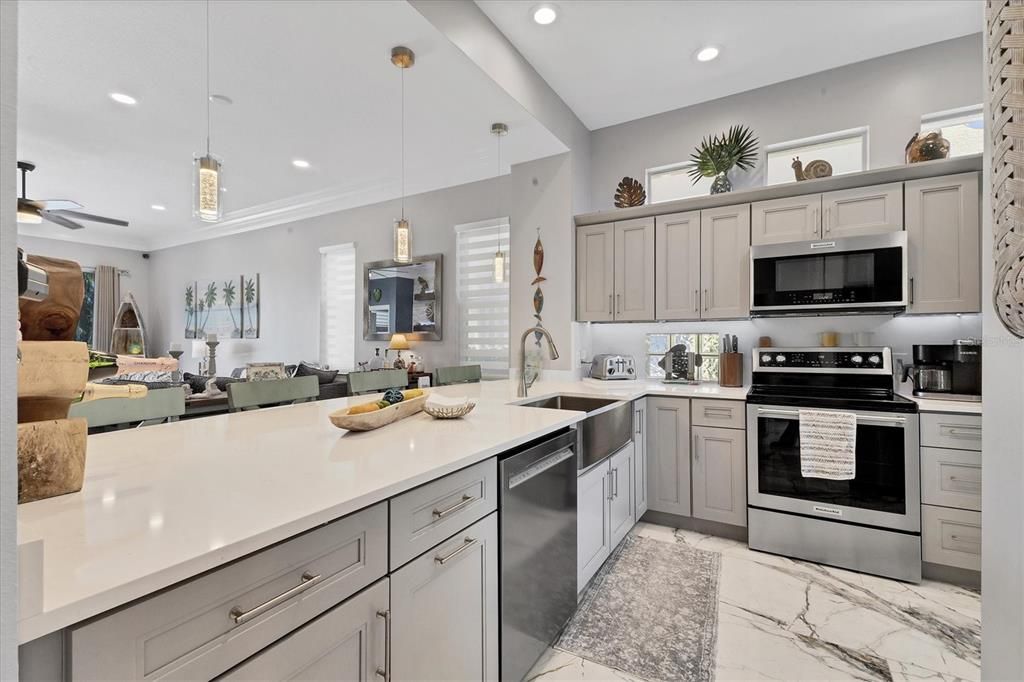 Active With Contract: $564,000 (3 beds, 2 baths, 1740 Square Feet)