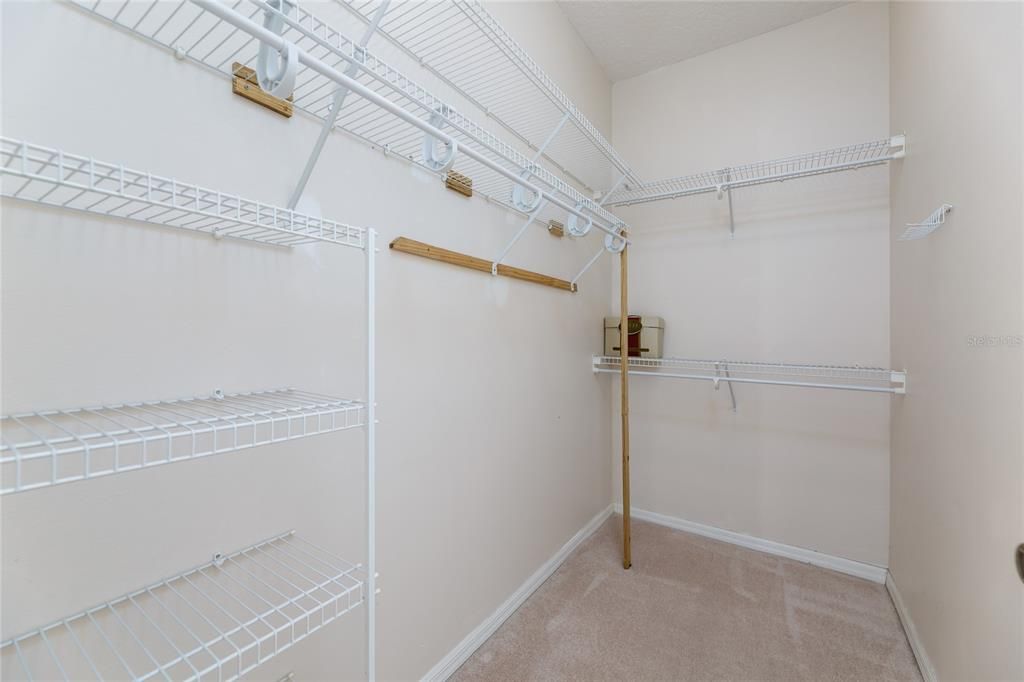 Active With Contract: $410,000 (3 beds, 2 baths, 1786 Square Feet)