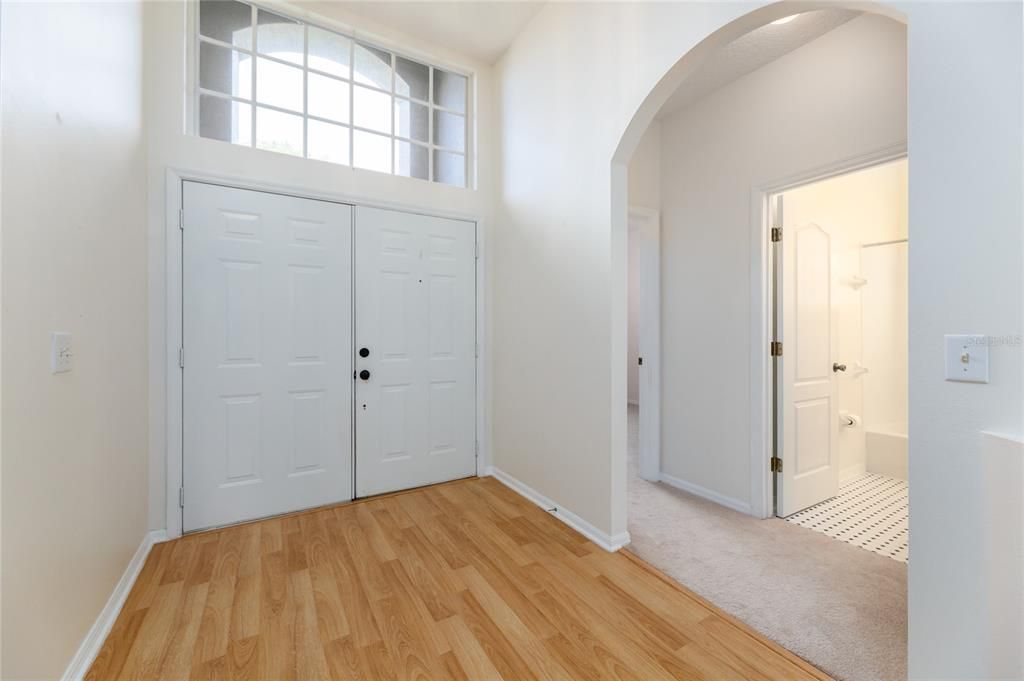 Active With Contract: $410,000 (3 beds, 2 baths, 1786 Square Feet)