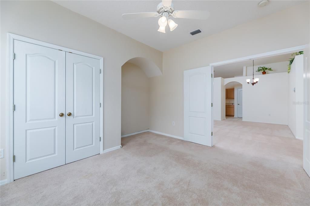 Active With Contract: $410,000 (3 beds, 2 baths, 1786 Square Feet)