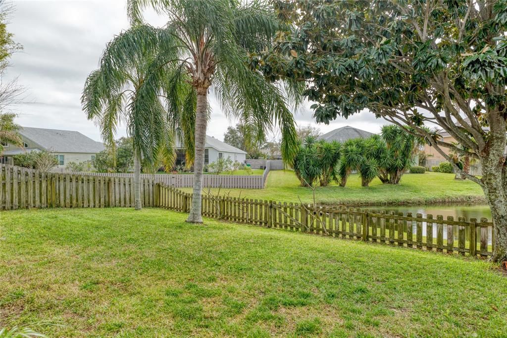 Active With Contract: $410,000 (3 beds, 2 baths, 1786 Square Feet)