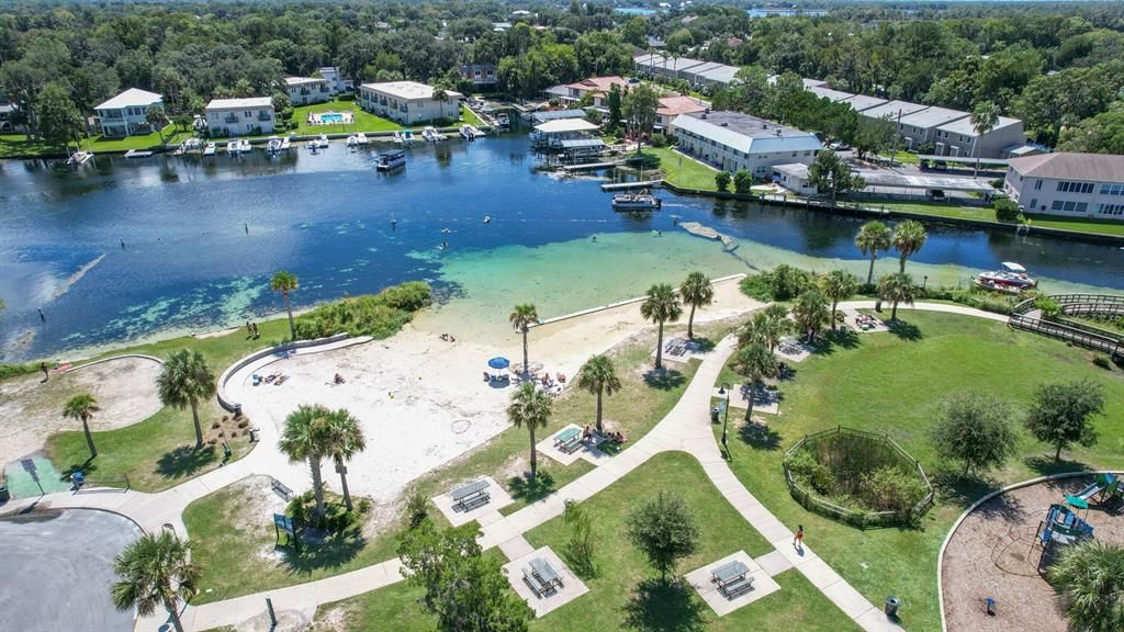 На продажу: $105,000 (1.49 acres)