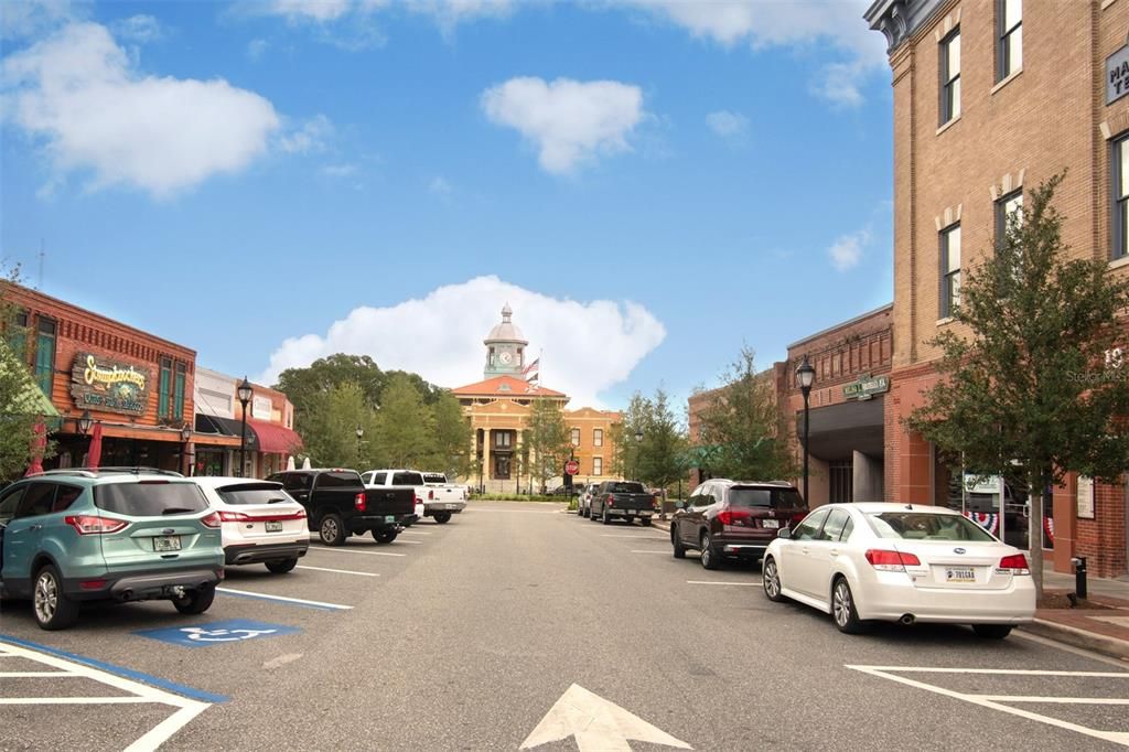 На продажу: $105,000 (1.49 acres)