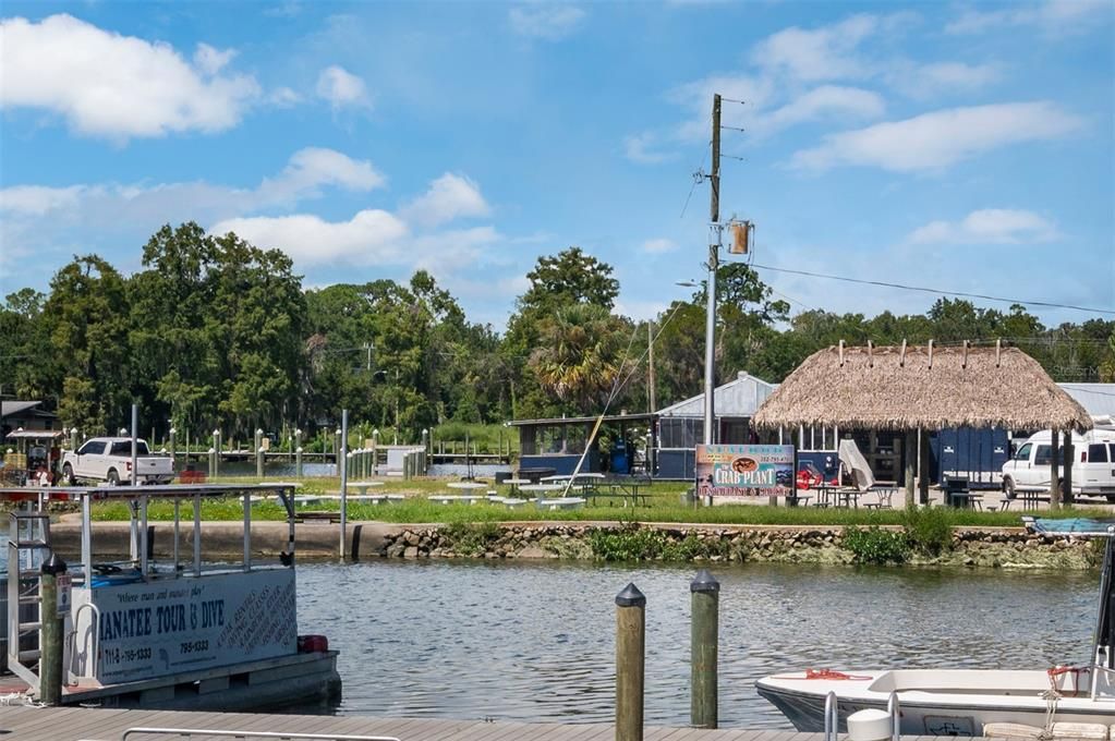 На продажу: $105,000 (1.49 acres)