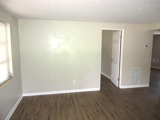 待售: $139,900 (2 贝兹, 2 浴室, 957 平方英尺)