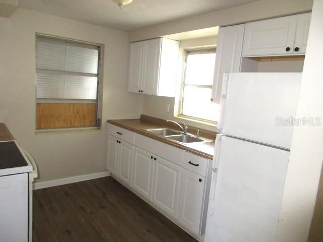 待售: $139,900 (2 贝兹, 2 浴室, 957 平方英尺)