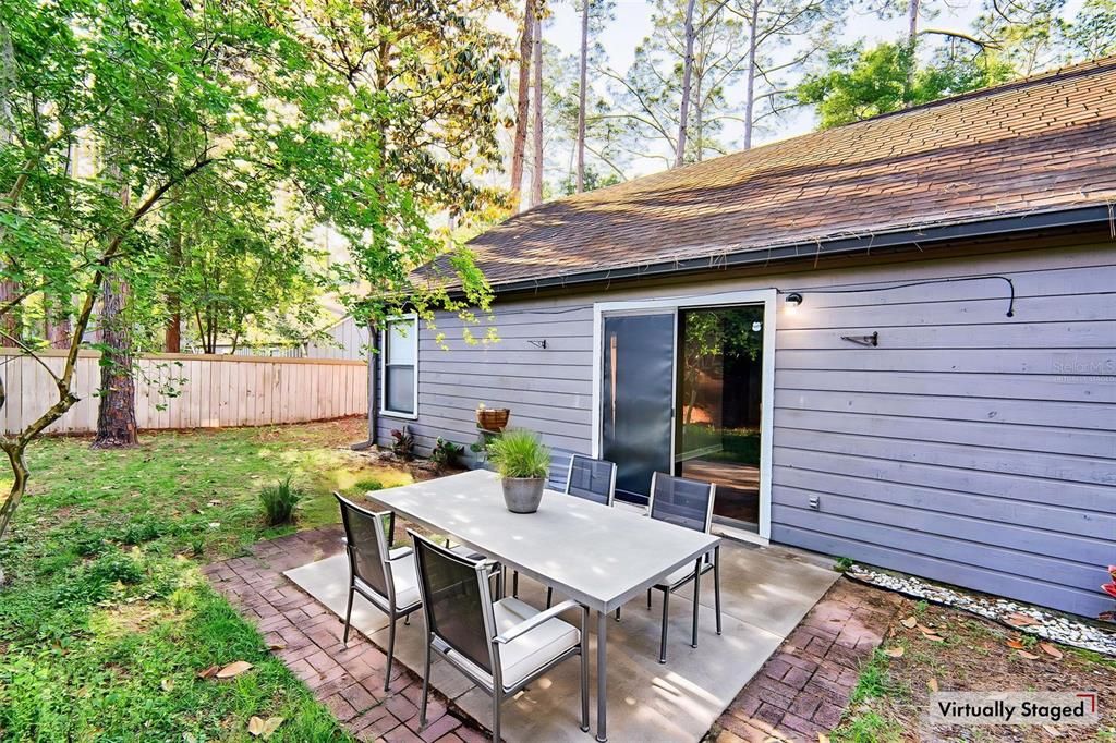 Active With Contract: $329,900 (3 beds, 2 baths, 1352 Square Feet)