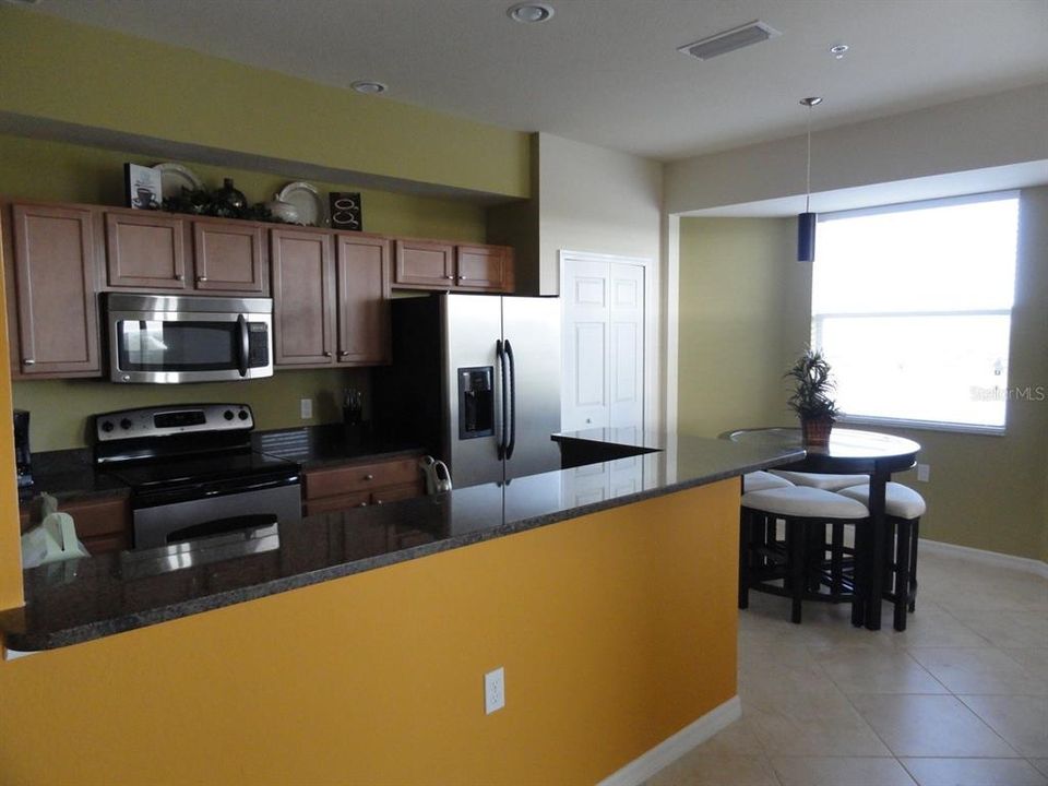 For Rent: $4,700 (2 beds, 2 baths, 1156 Square Feet)