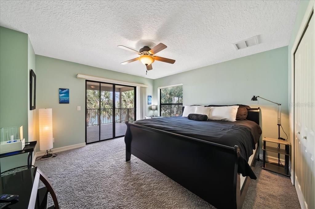 На продажу: $1,150,000 (5 спален, 4 ванн, 3727 Квадратных фут)