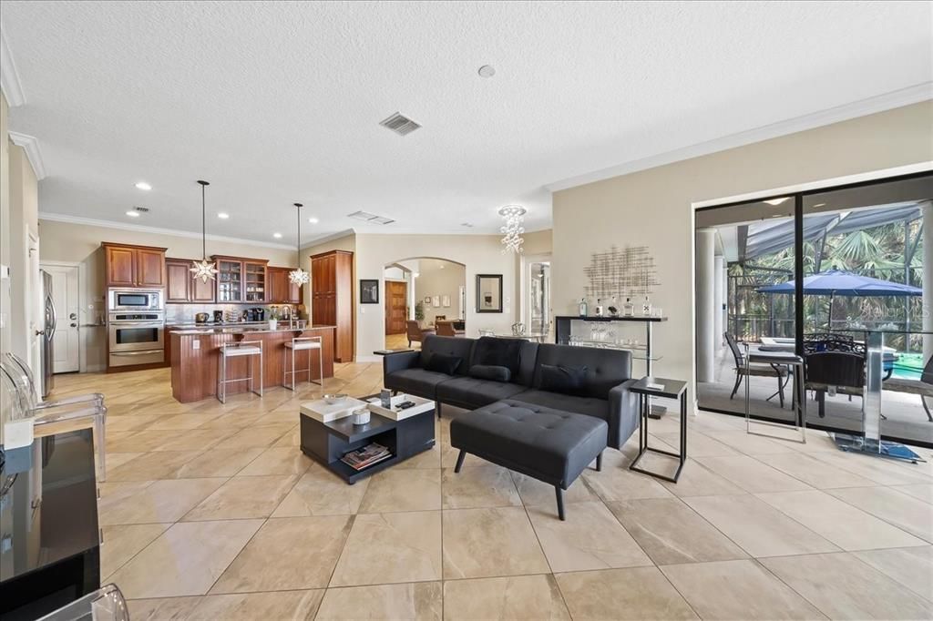 На продажу: $1,150,000 (5 спален, 4 ванн, 3727 Квадратных фут)