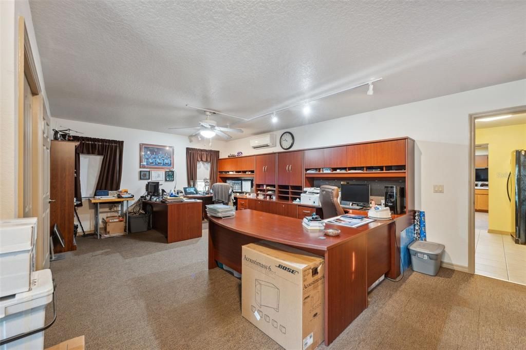 For Sale: $625,000 (4 beds, 3 baths, 2514 Square Feet)