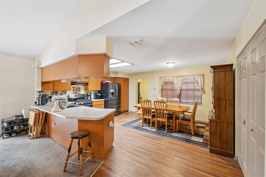 For Sale: $625,000 (4 beds, 3 baths, 2514 Square Feet)