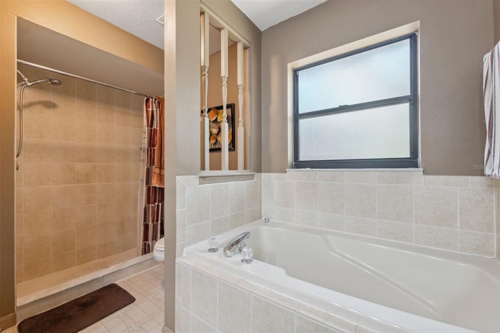 For Sale: $625,000 (4 beds, 3 baths, 2514 Square Feet)