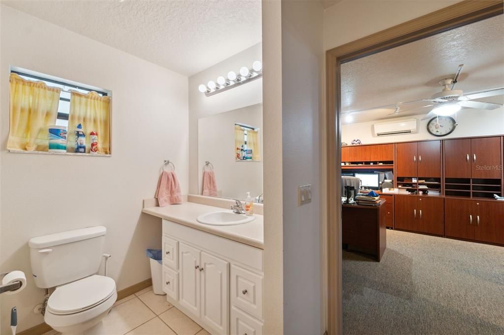 For Sale: $625,000 (4 beds, 3 baths, 2514 Square Feet)