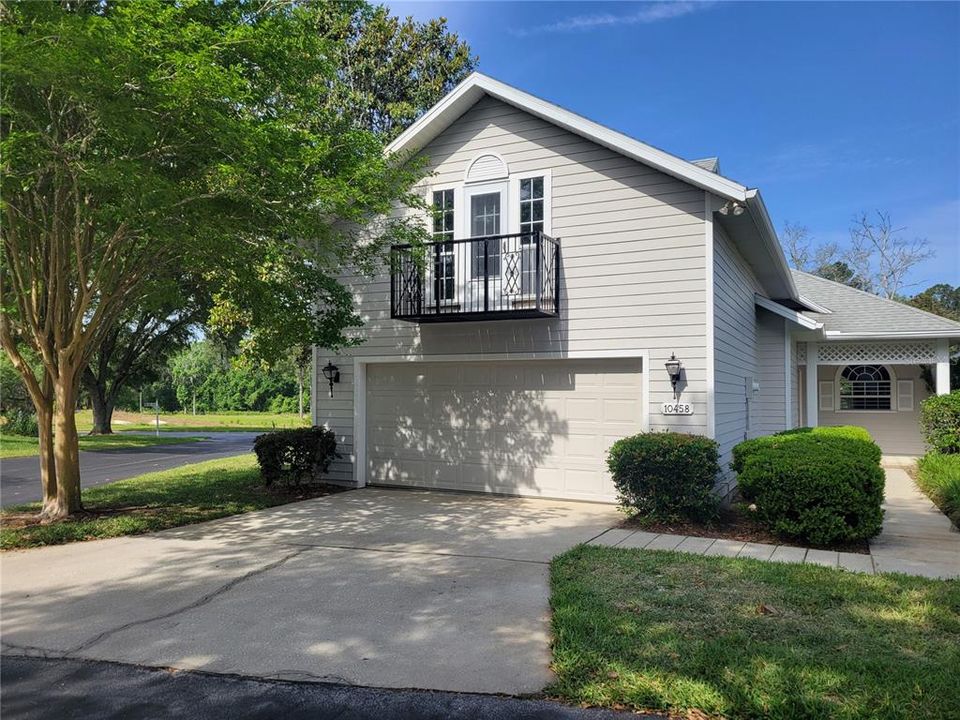 Active With Contract: $335,000 (3 beds, 3 baths, 2021 Square Feet)