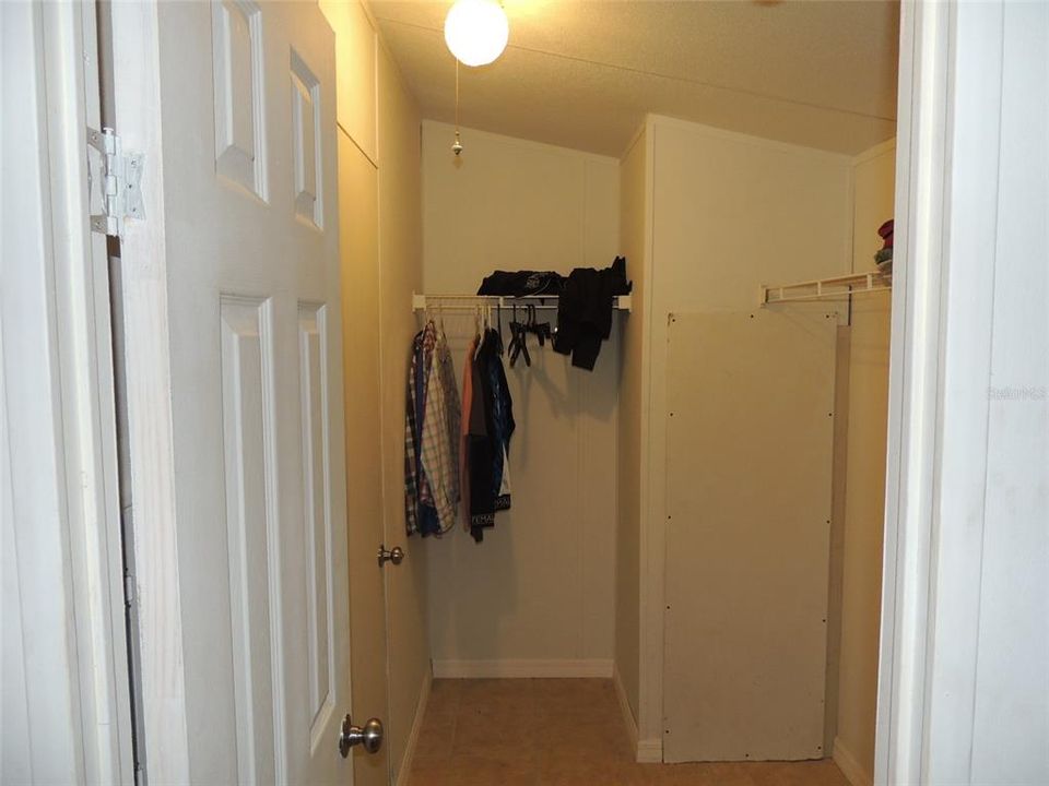 待售: $154,900 (3 贝兹, 2 浴室, 1216 平方英尺)