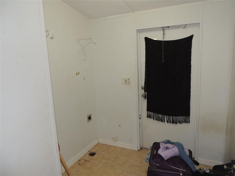 待售: $154,900 (3 贝兹, 2 浴室, 1216 平方英尺)