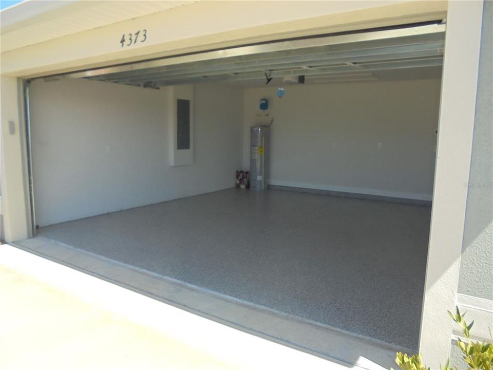 En Venta: $324,000 (4 camas, 2 baños, 1639 Pies cuadrados)