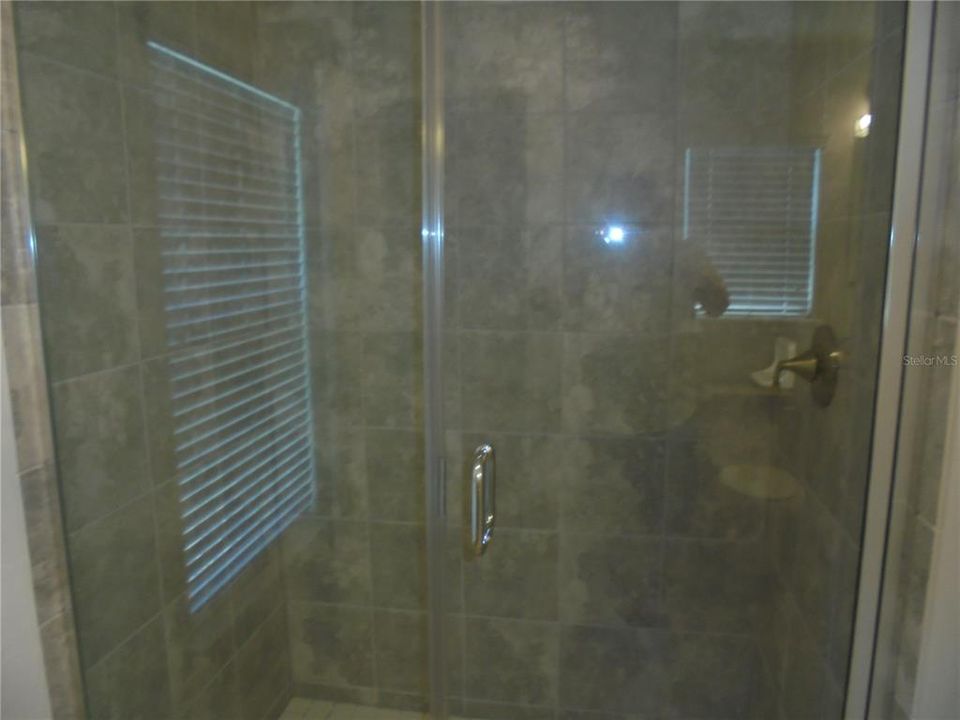 En Venta: $324,000 (4 camas, 2 baños, 1639 Pies cuadrados)