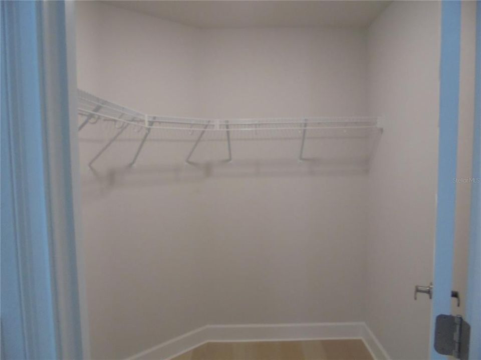 En Venta: $324,000 (4 camas, 2 baños, 1639 Pies cuadrados)