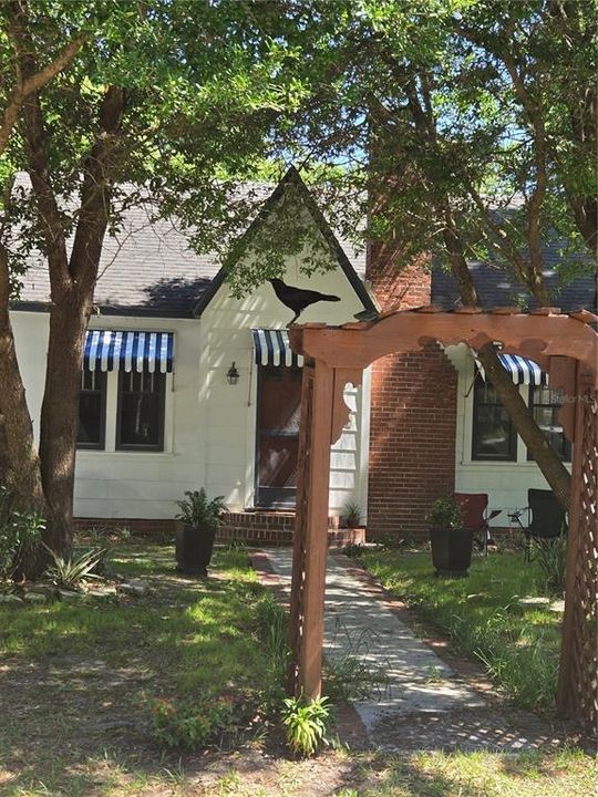 En Renta: $1,500 (2 camas, 1 baños, 1213 Pies cuadrados)