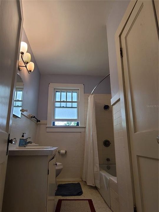 En Renta: $1,500 (2 camas, 1 baños, 1213 Pies cuadrados)