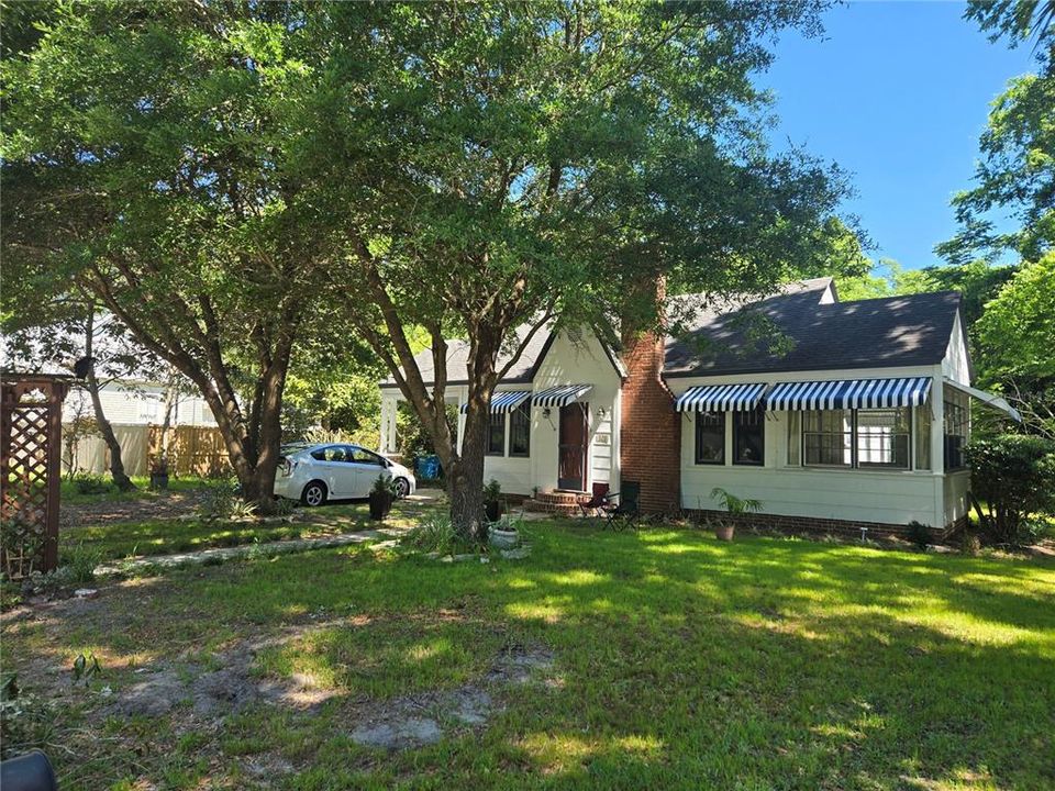 En Renta: $1,500 (2 camas, 1 baños, 1213 Pies cuadrados)