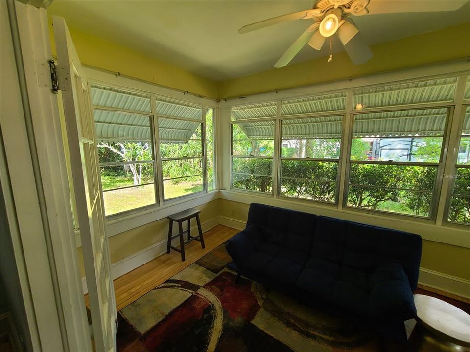 En Renta: $1,500 (2 camas, 1 baños, 1213 Pies cuadrados)