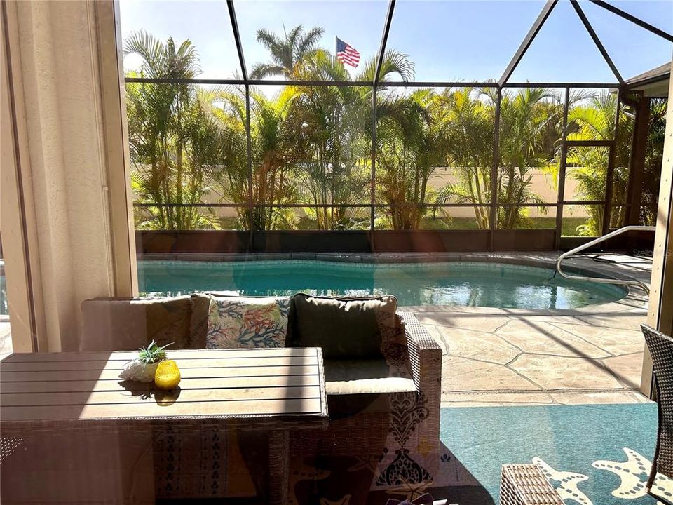 出租: $5,600 (4 贝兹, 3 浴室, 2421 平方英尺)