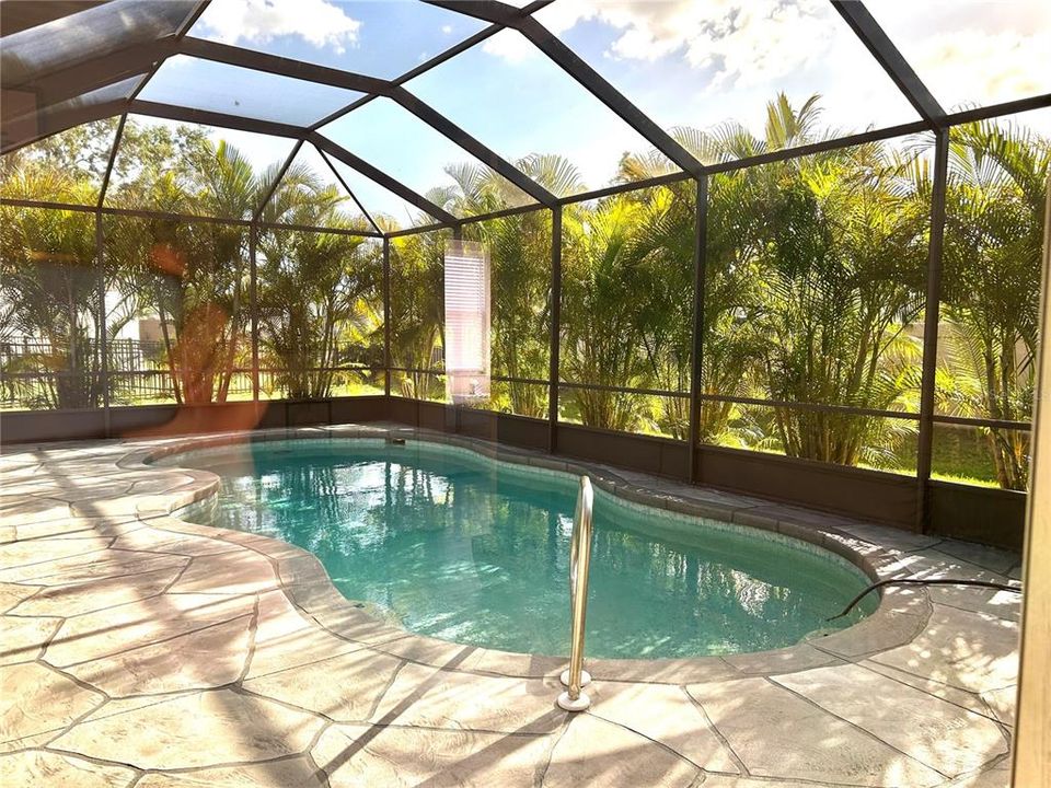 出租: $5,600 (4 贝兹, 3 浴室, 2421 平方英尺)