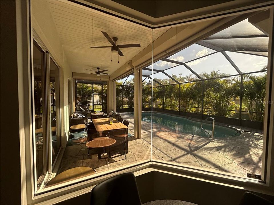 出租: $5,600 (4 贝兹, 3 浴室, 2421 平方英尺)