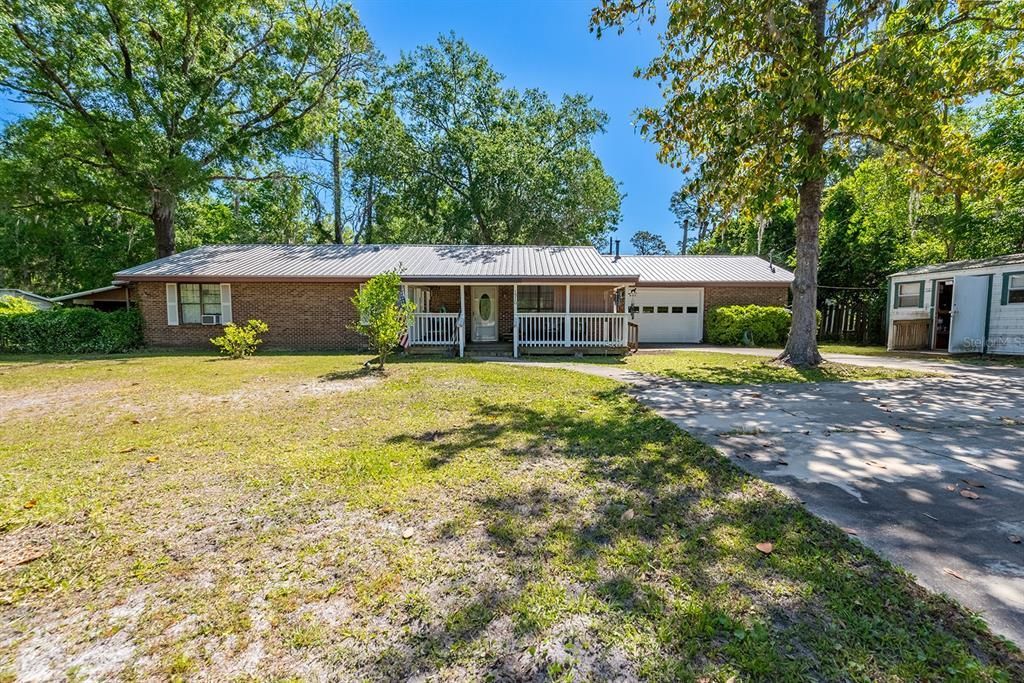 Recently Sold: $264,900 (3 beds, 2 baths, 2068 Square Feet)