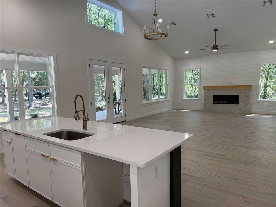 На продажу: $749,000 (4 спален, 3 ванн, 2506 Квадратных фут)